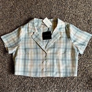NWT cropped button down shirt